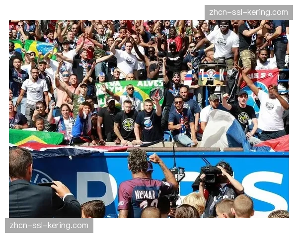 欧足联官员抵达巴黎,考察王子公园球场承办2027年欧冠决赛条件